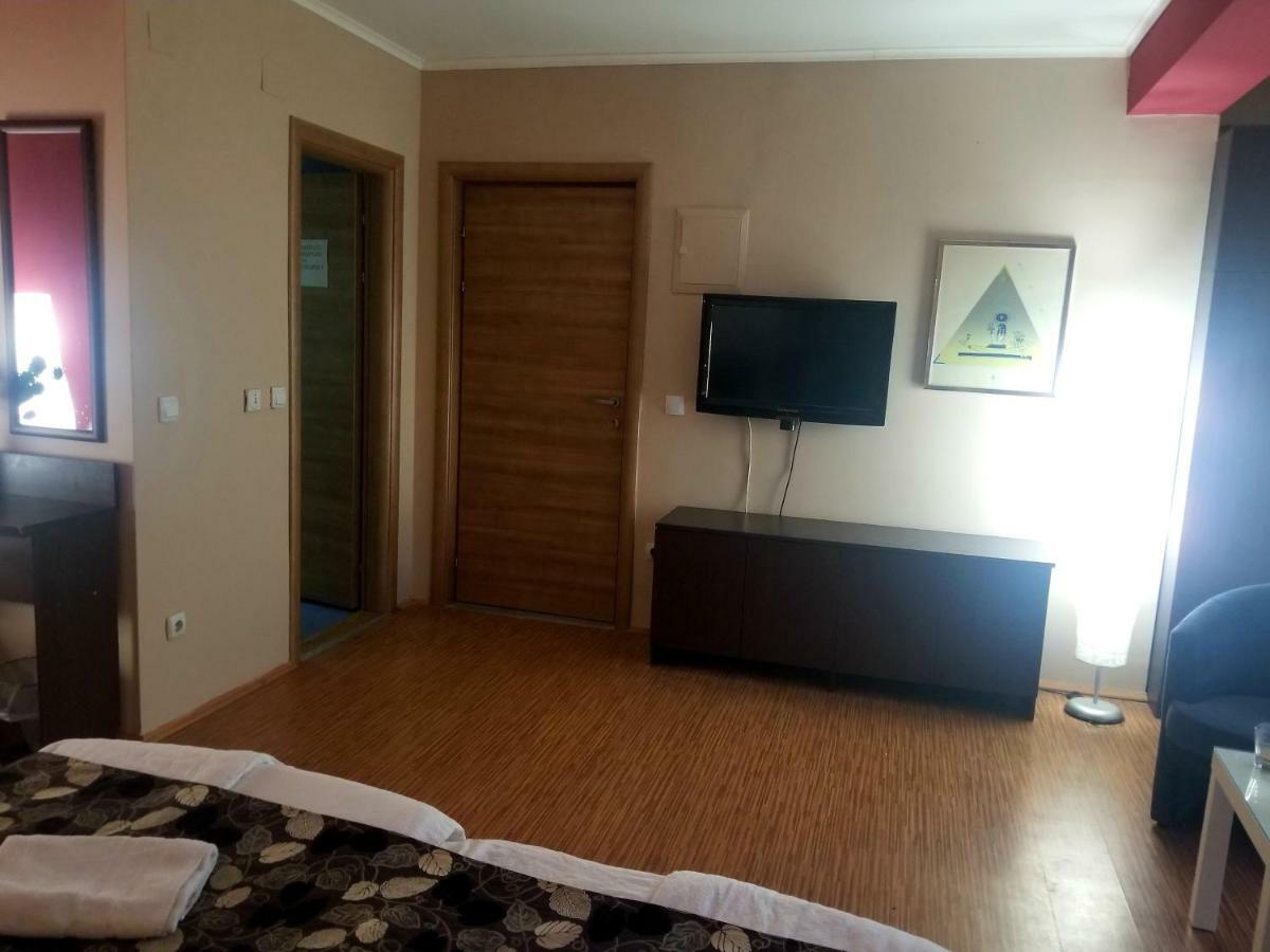Vila Ineks Ohrid Hotel Exterior photo